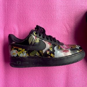 Floral AF1